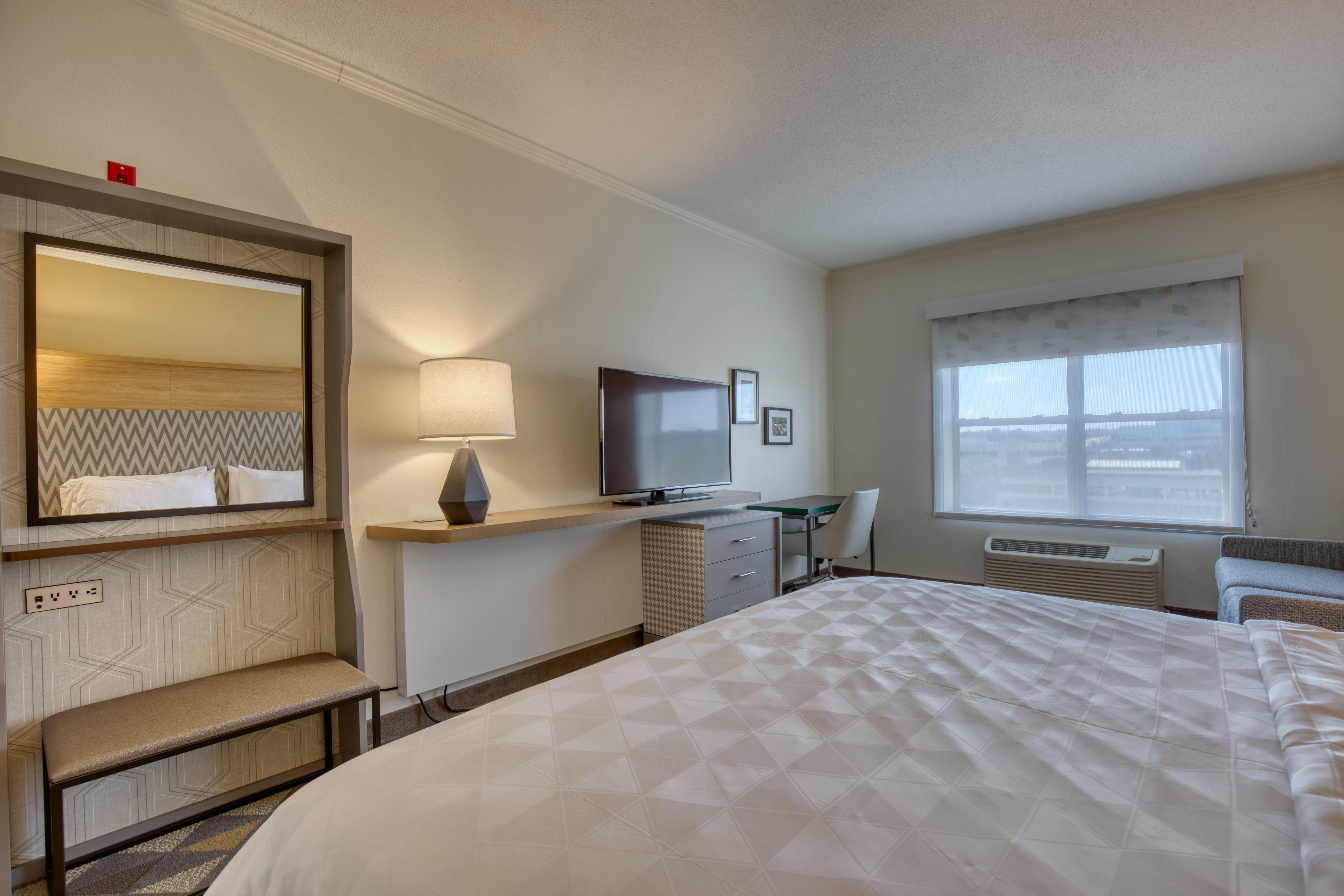 Holiday Inn Hotel & Suites Madison West - Middleton By Ihg Exterior photo