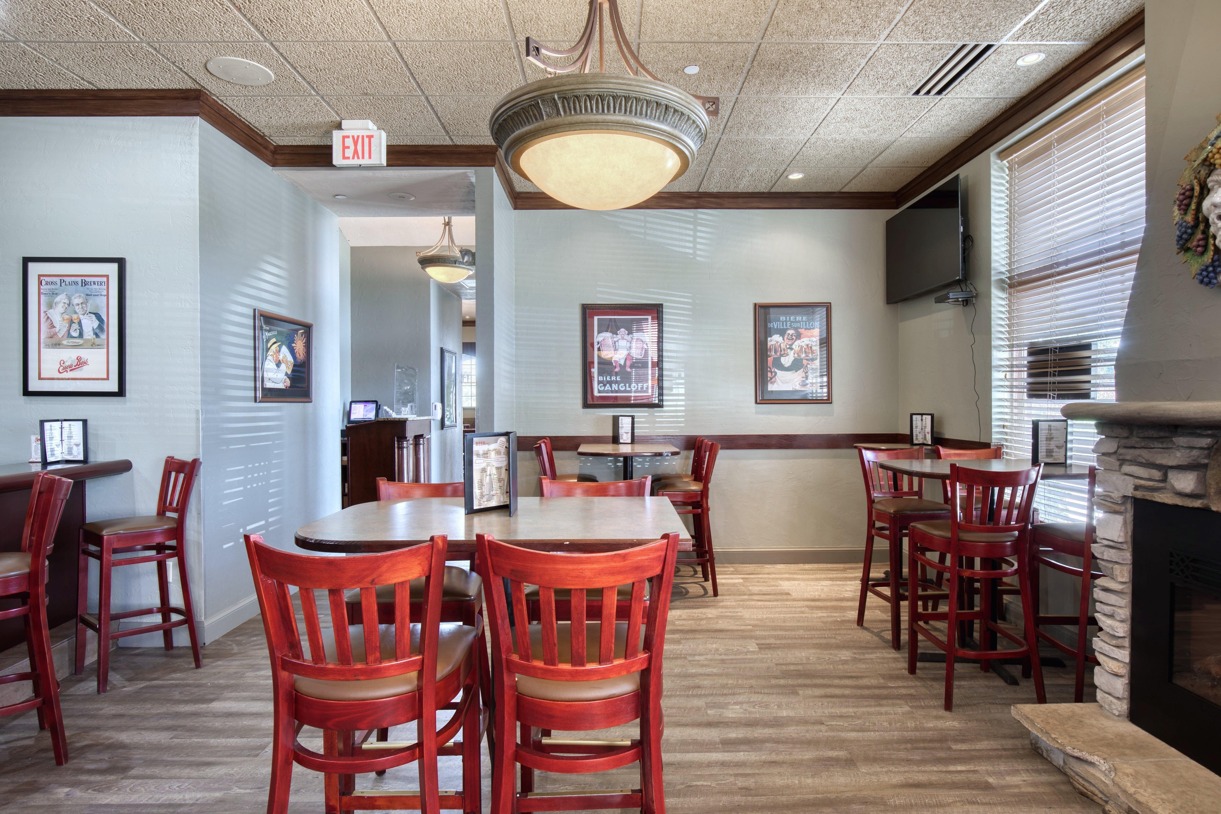 Holiday Inn Hotel & Suites Madison West - Middleton By Ihg Exterior photo