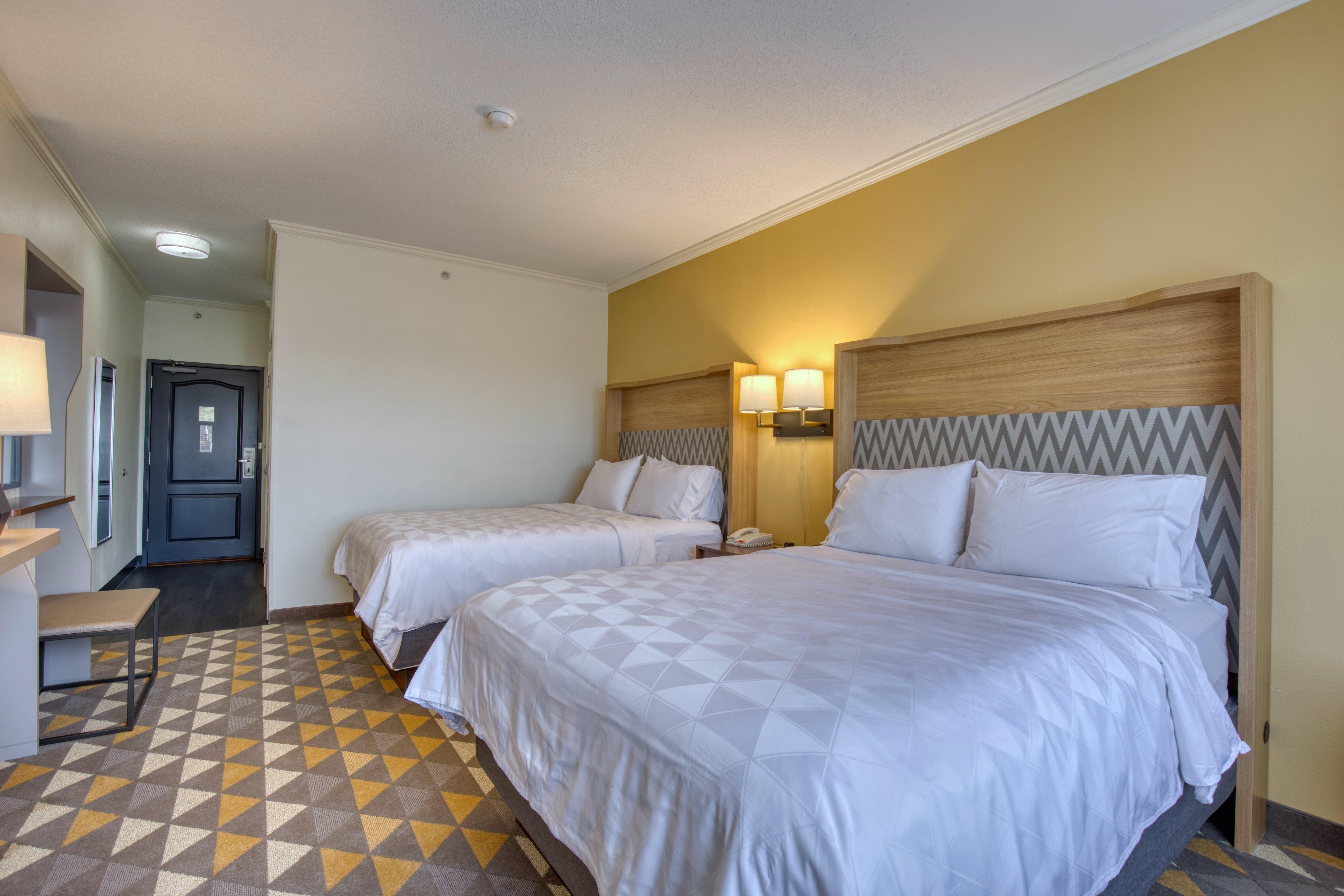 Holiday Inn Hotel & Suites Madison West - Middleton By Ihg Exterior photo