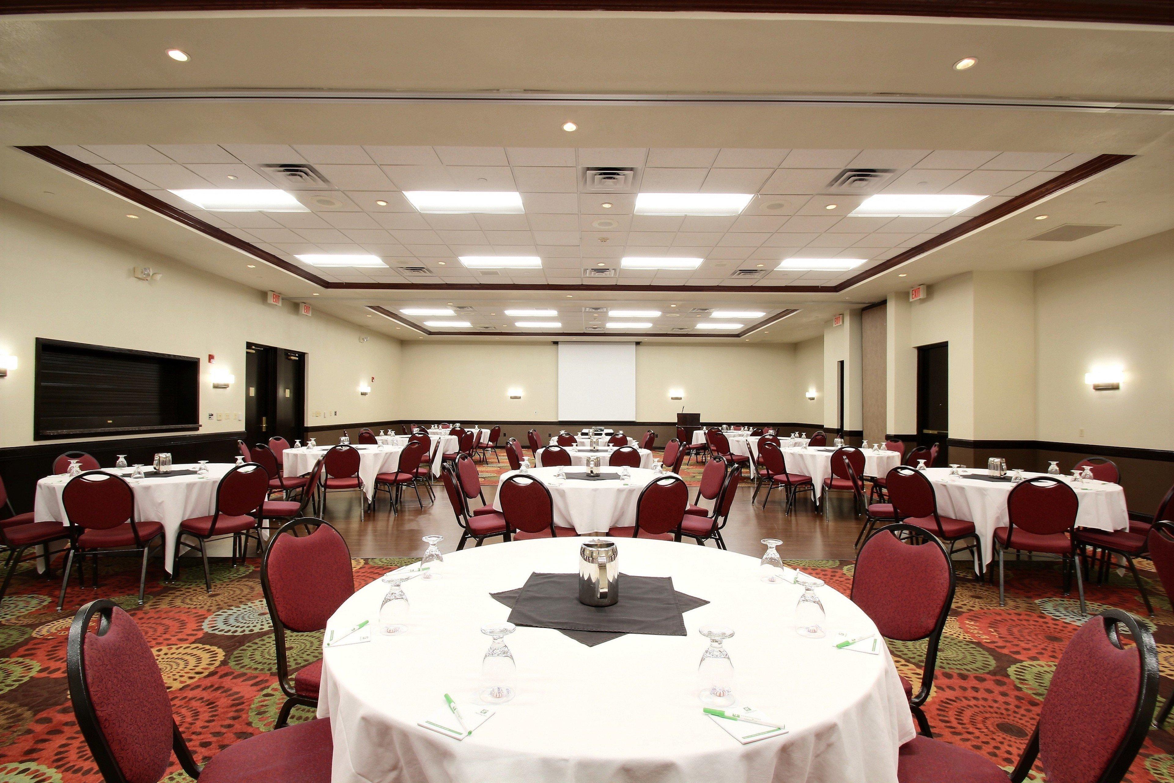 Holiday Inn Hotel & Suites Madison West - Middleton By Ihg Exterior photo